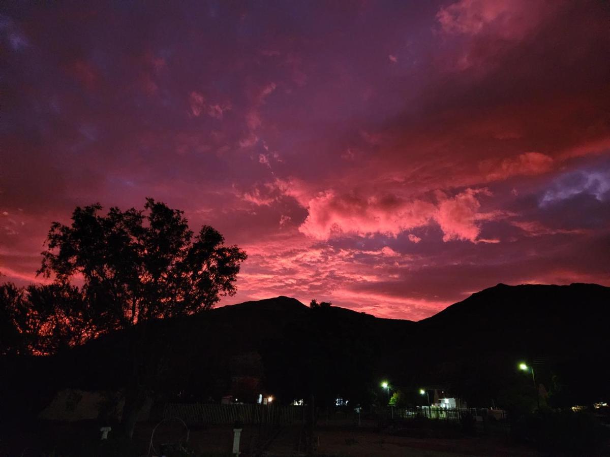Die Dorpshuis Graaff-Reinet Dış mekan fotoğraf