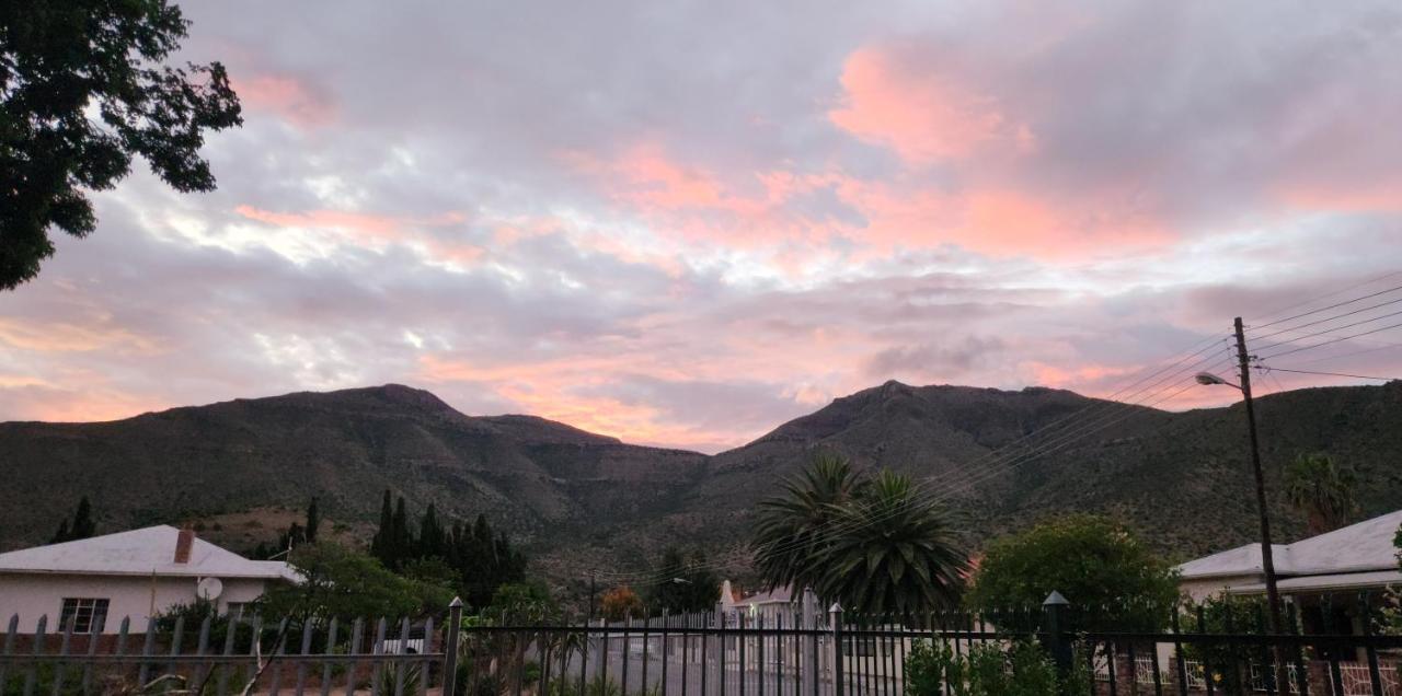 Die Dorpshuis Graaff-Reinet Dış mekan fotoğraf