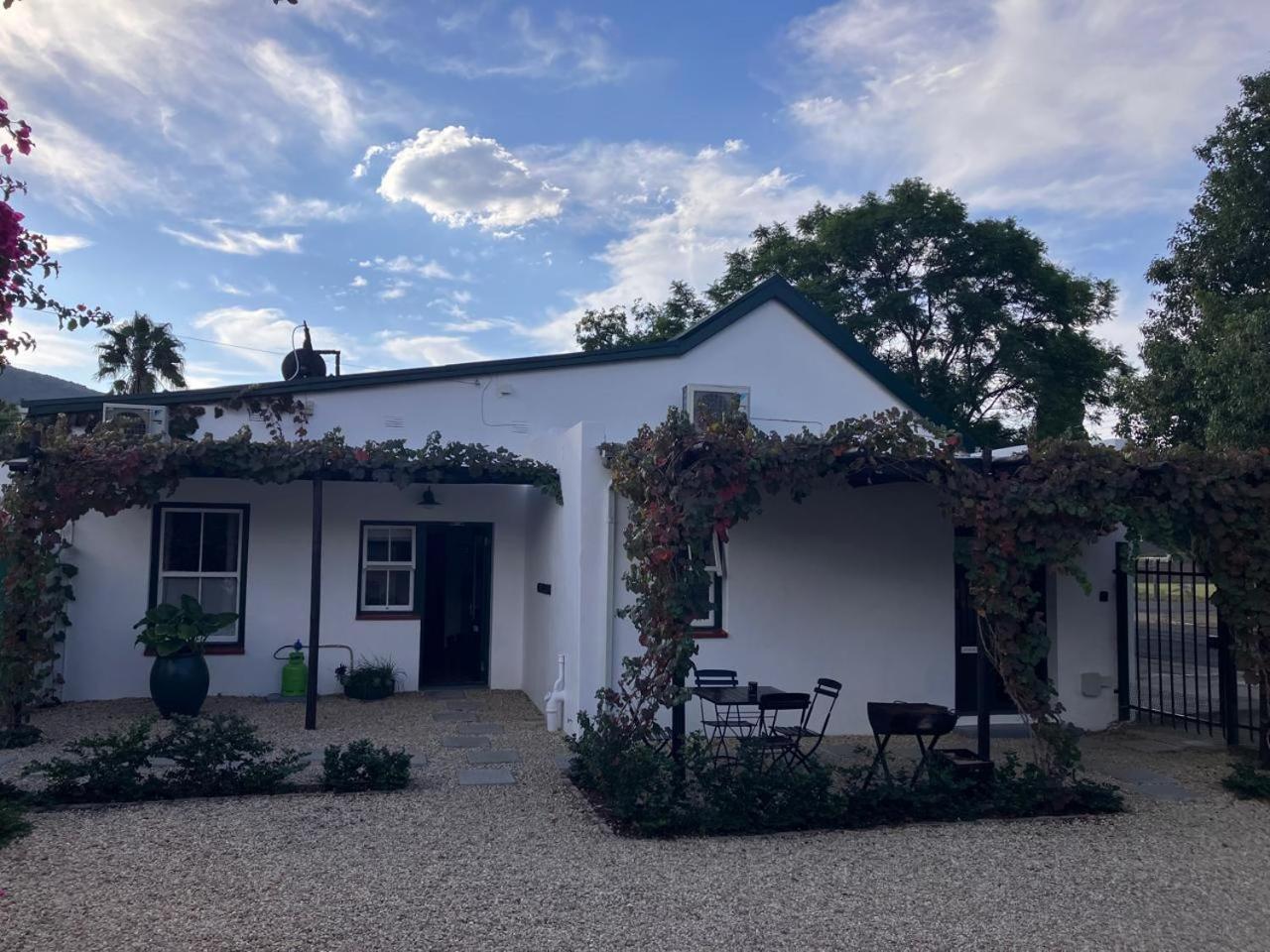 Die Dorpshuis Graaff-Reinet Dış mekan fotoğraf